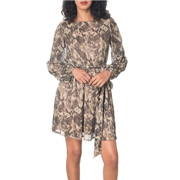 open lace back dress Kirsi Dress – Dress the Population